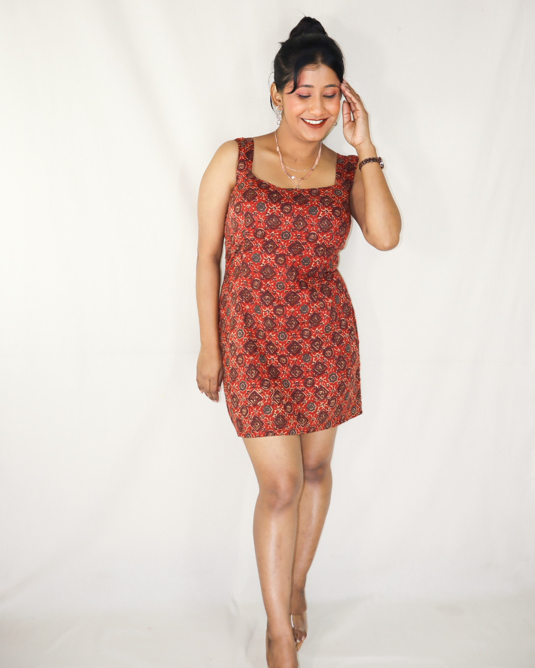 CRIMSON CHARM DRESS - Image 4
