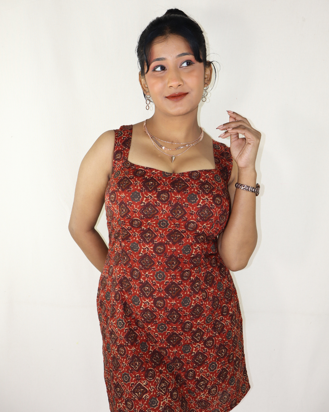 CRIMSON CHARM DRESS - Image 5